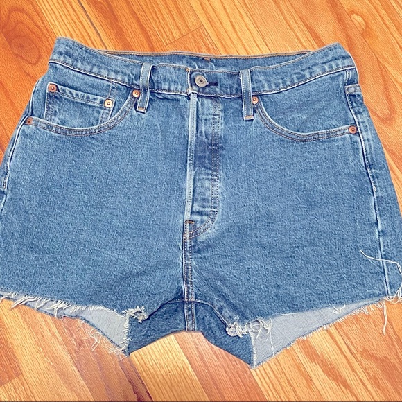 Levi’s 501 High-Rise Denim Shorts Size W29 - Picture 6 of 11